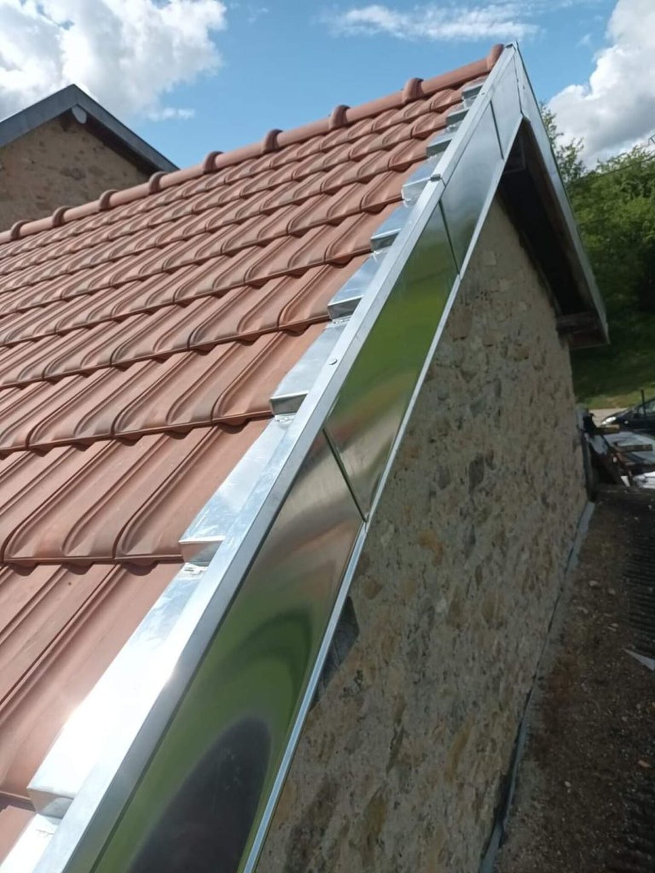 Habillage de rive en zinc J2B Couverture